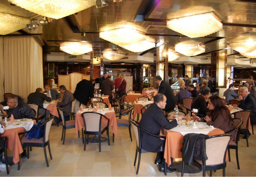 Diplomat Hotel チュニス エクステリア 写真